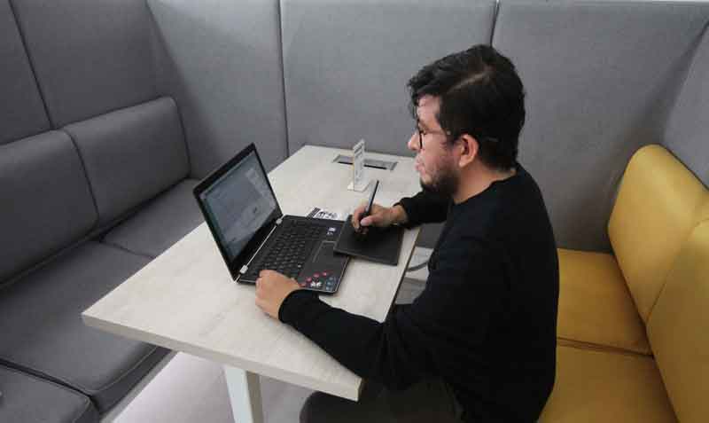 Jóvenes se preparan para el nuevo examen Transformar